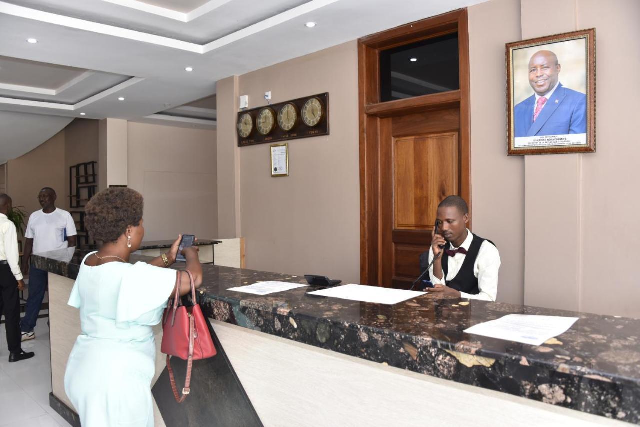 King'S Conference Centre Hotel Bujumbura Buitenkant foto