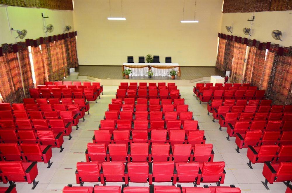 King'S Conference Centre Hotel Bujumbura Buitenkant foto