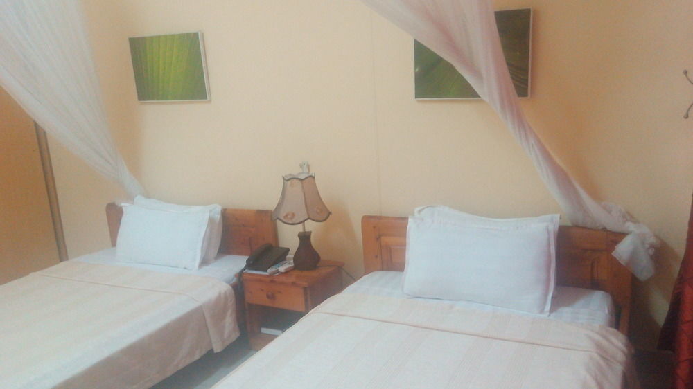King'S Conference Centre Hotel Bujumbura Buitenkant foto
