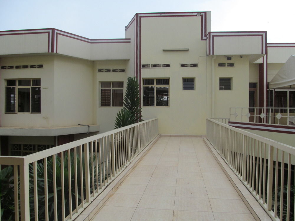 King'S Conference Centre Hotel Bujumbura Buitenkant foto